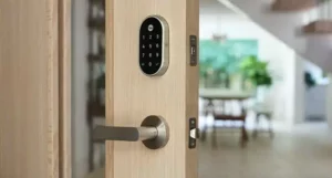 Gestiona tu Seguridad con un Toque: Cerraduras Yale y Fibaro